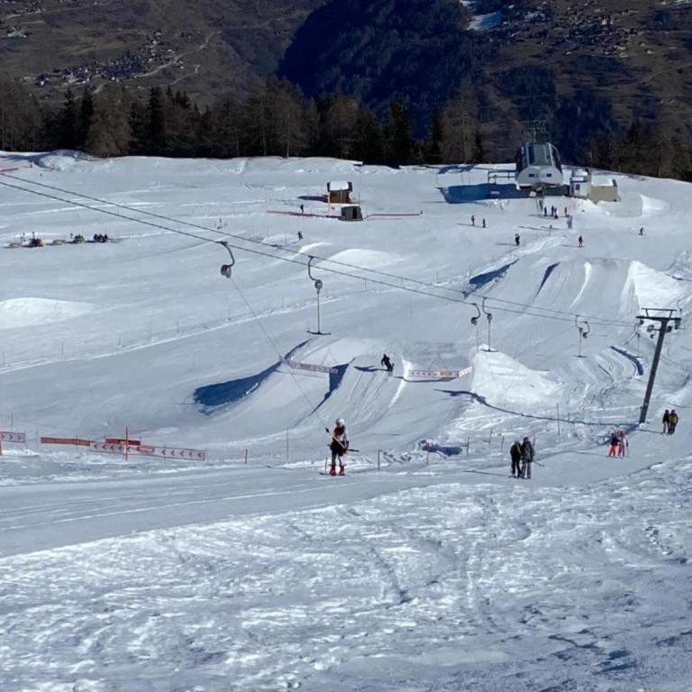Chalet in Rhone Valley near Ski Lift - Superior Chalet - 33