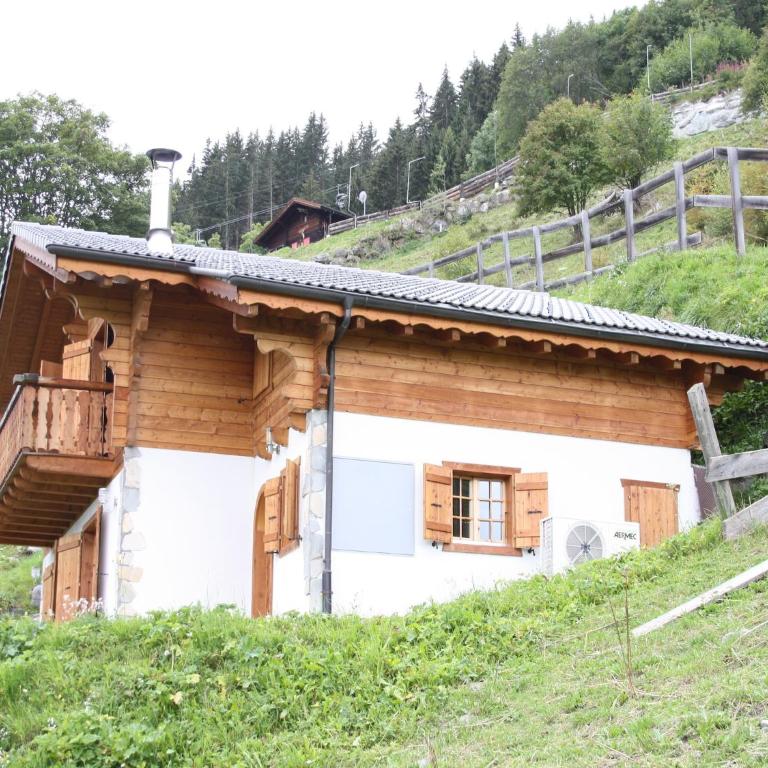 Chalet in Rhone Valley near Ski Lift - Superior Chalet - 7