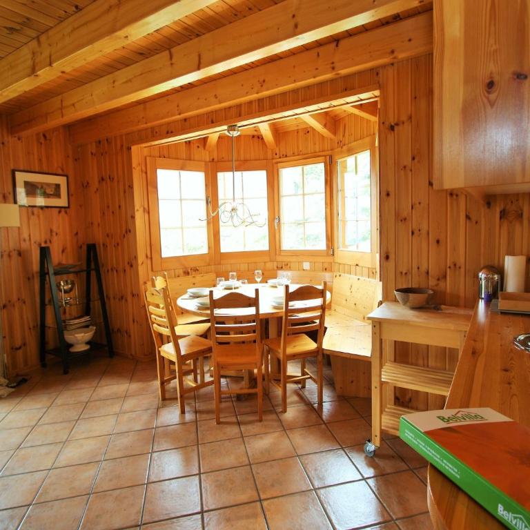 Chalet in Rhone Valley near Ski Lift - Superior Chalet - 9