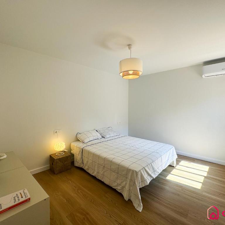 La Alboreda - Two-Bedroom Apartment - 12