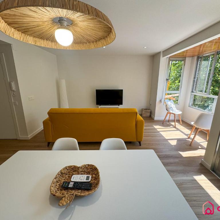 La Alboreda - Two-Bedroom Apartment - 15