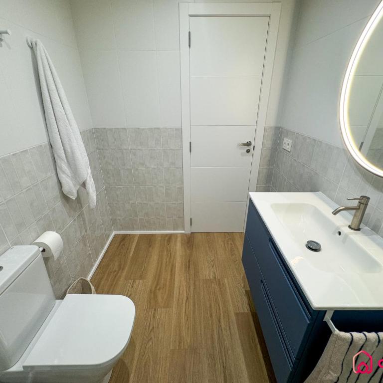 La Alboreda - Two-Bedroom Apartment - 20