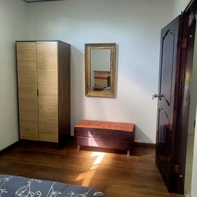 Genovesa Family home - Two-Bedroom House - 20