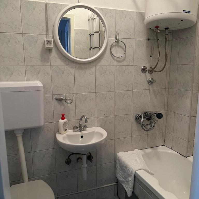 Mareli - One-Bedroom Apartment - 8