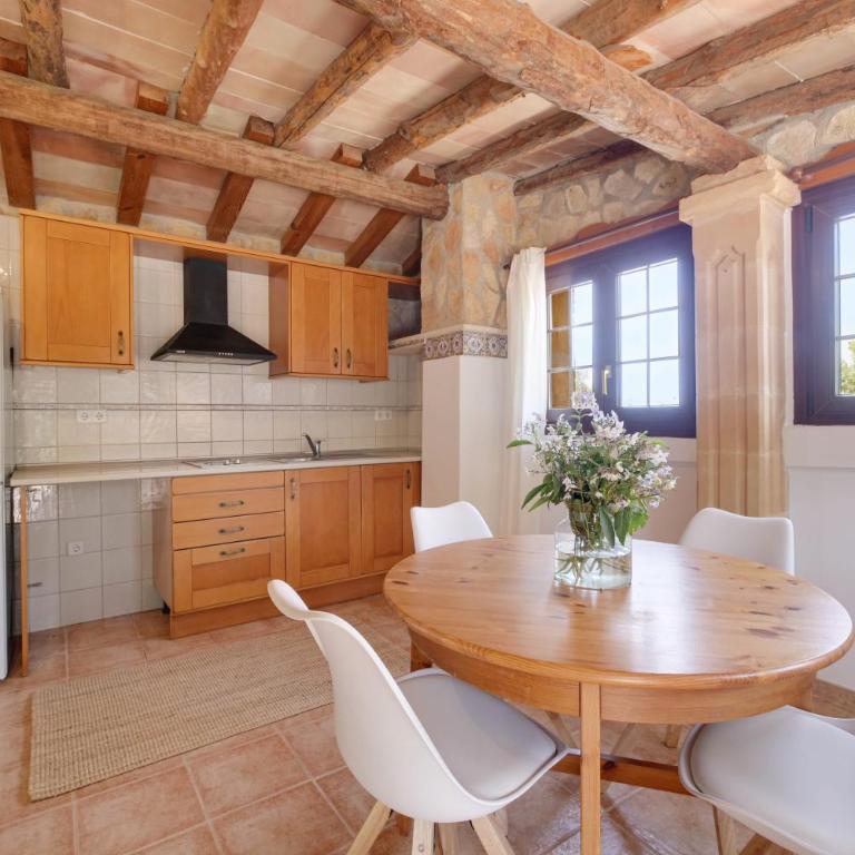 BODASUITE Apartment auf grossem Fincagehöft , 2 Schlafzimmer, Küche, Wohnzimmer, Terrasse, XXL Pool, Wifi, Klima - Apartamento de 2 dormitorios - 12