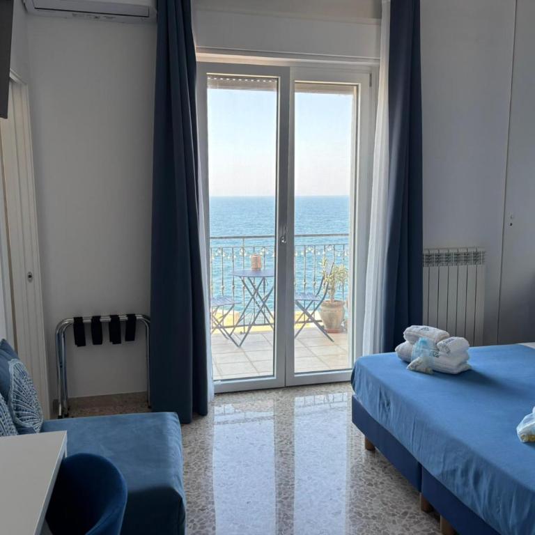Vista Blu - Camera Deluxe Matrimoniale/Doppia con Letti Singoli con Vista Mare - 33
