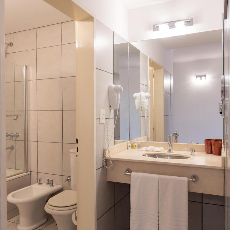 Global Hotel - Suite con balcón - 5