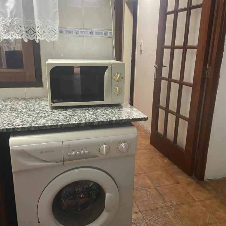 Casa Céntrica de 2 Habitaciones con Patio y Parrilla - Casa de 2 dormitorios - 22