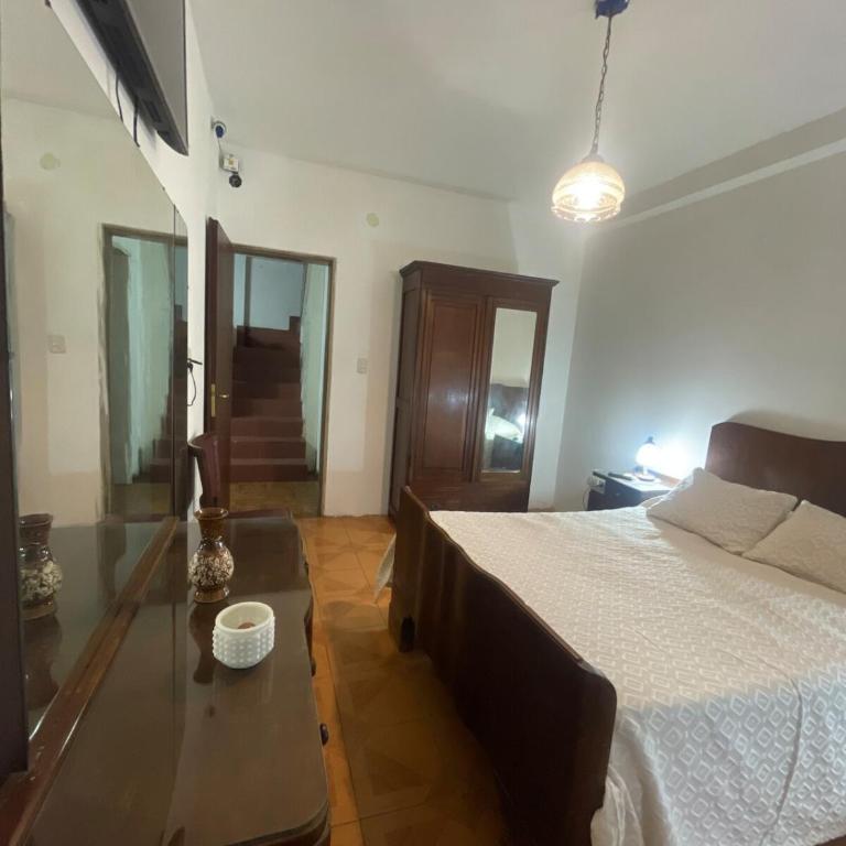Casa Céntrica de 2 Habitaciones con Patio y Parrilla - Casa de 2 dormitorios - 17