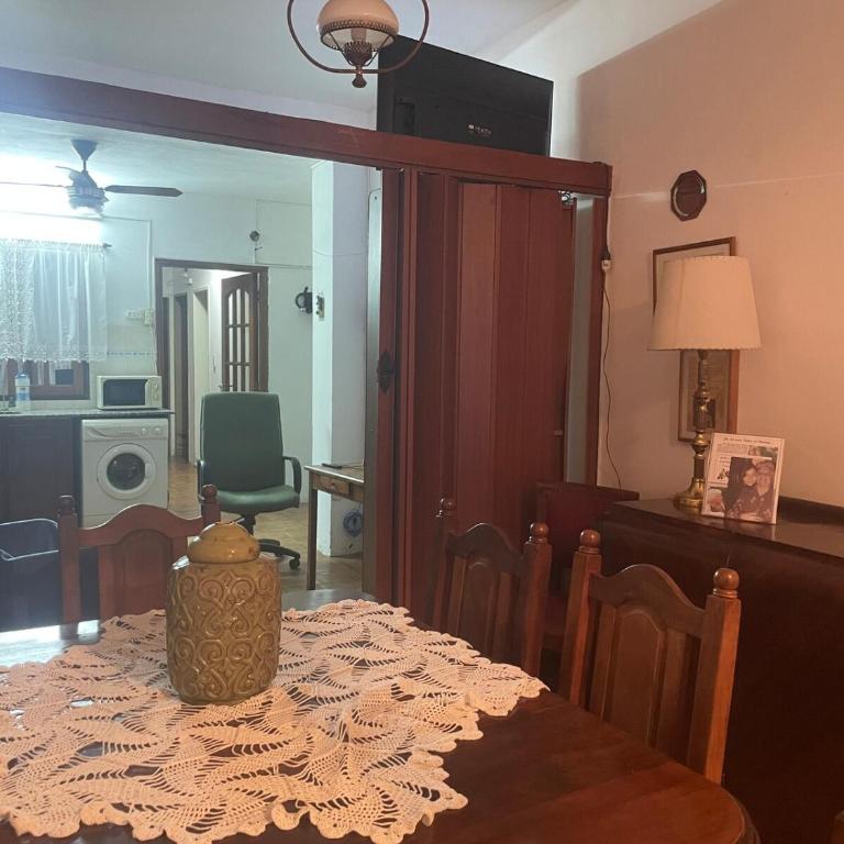 Casa Céntrica de 2 Habitaciones con Patio y Parrilla - Casa de 2 dormitorios - 5