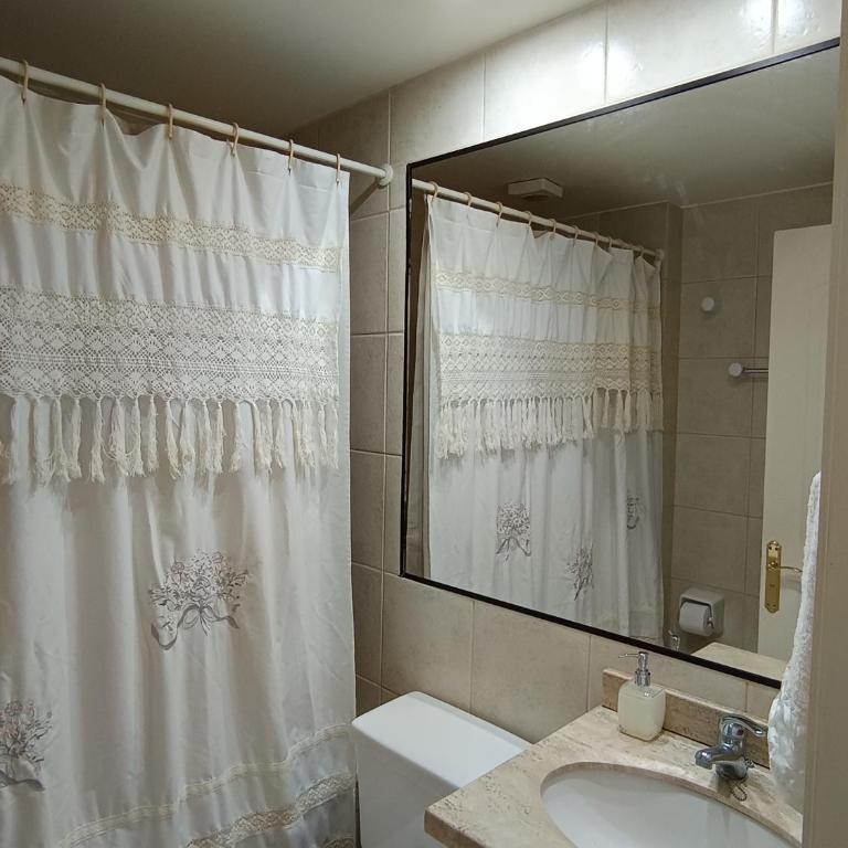 Amplio y central departamento con estacionamiento - Apartamento - 13