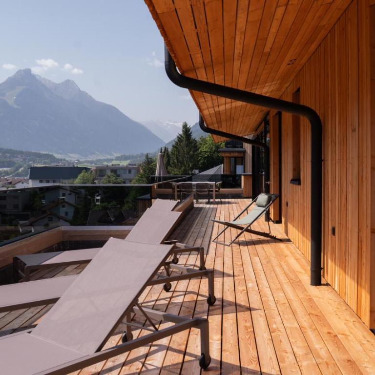 Lärchenlodge SkySpa and Rooftop Pool inklusive Stubai SuperCard - Apartment mit 3 Schlafzimmern und Bergblick - 12