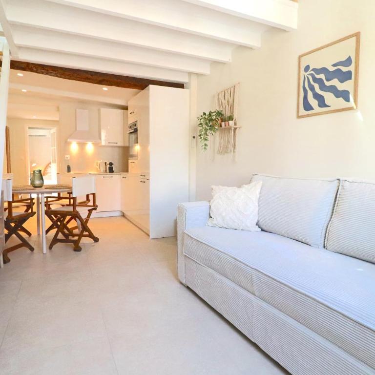 New! Beach Escape in Old Antibes - Appartement 2 Chambres - 2