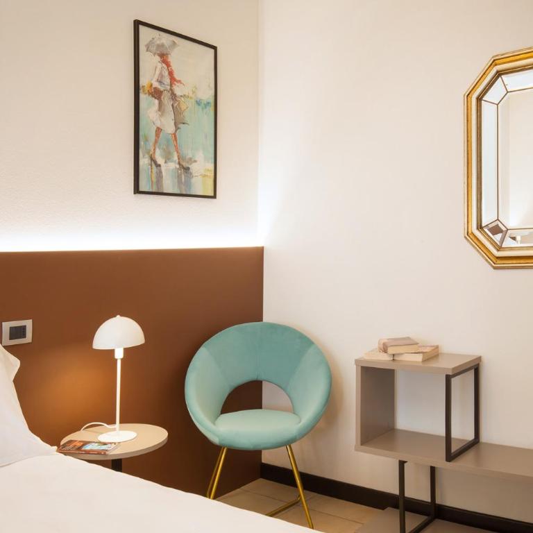 Apartment Righini - Two-Bedroom Apartment with View - 16