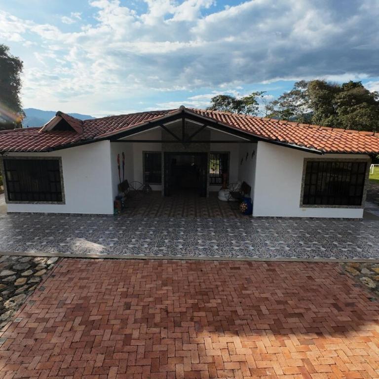 Finca Hotel Villa Claudia, La Mesa Cundinamarca - Casa de 4 dormitorios - 10