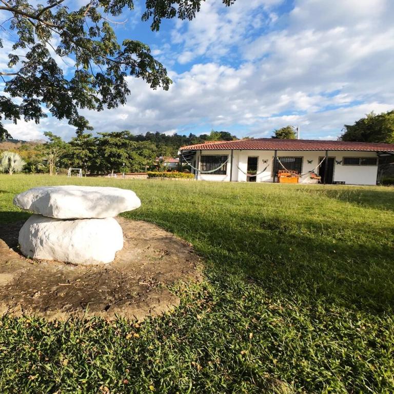 Finca Hotel Villa Claudia, La Mesa Cundinamarca - Casa de 4 dormitorios - 21