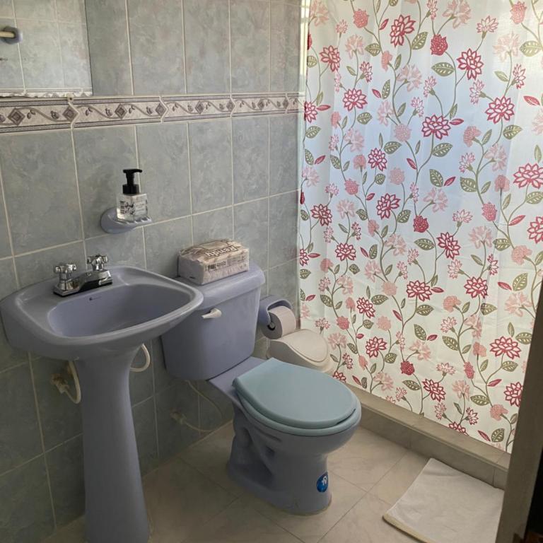 Hospederia Montano Alto - Habitación Triple con baño privado - 6