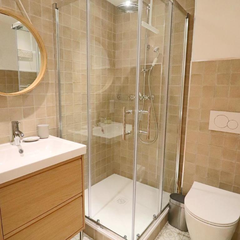 New! Beach Escape in Old Antibes - Appartement 2 Chambres - 17