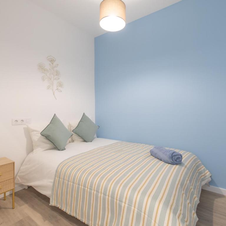 Home Chueca - Gran via - Two-Bedroom Apartment - 3