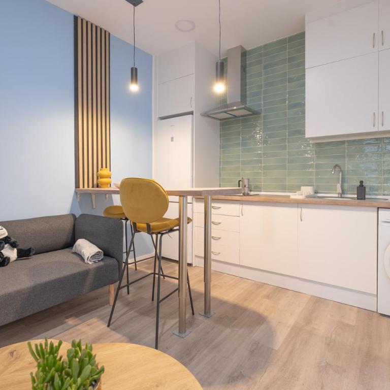 Home Chueca - Gran via - Two-Bedroom Apartment - 8