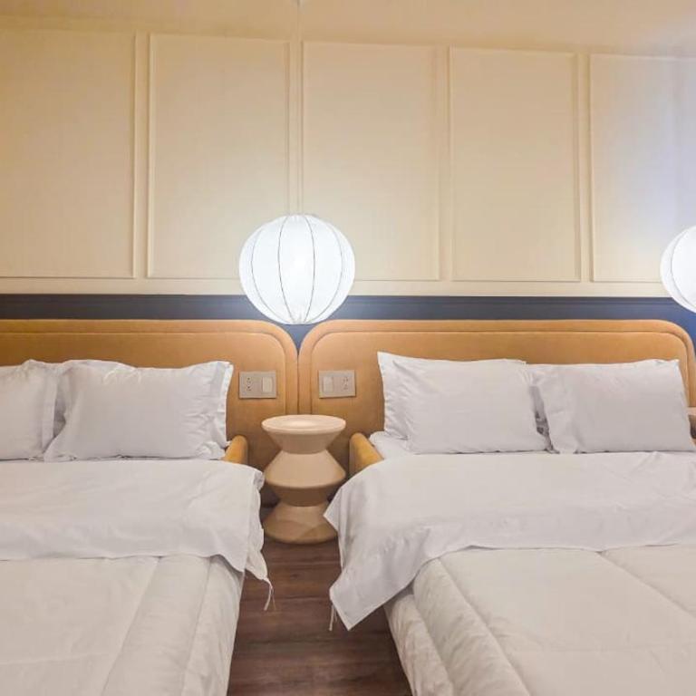 Hotel Acqua Medellín - Habitación Doble Superior - 2 camas dobles - 2