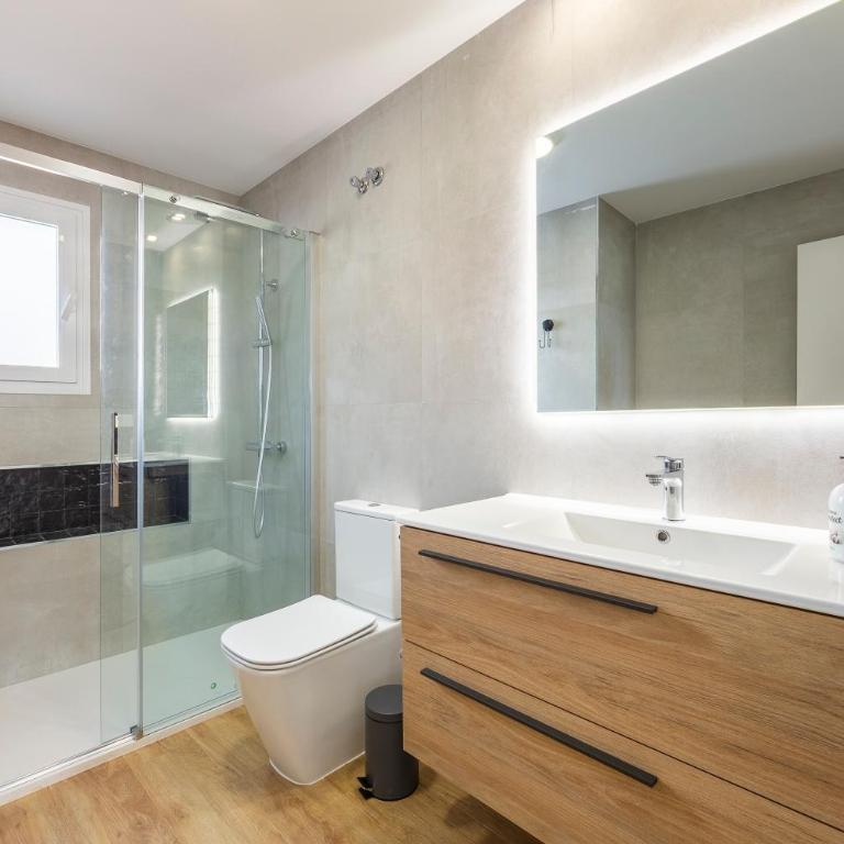 Casa Descubrimiento · Dúplex moderno con jardín. - Casa de 3 dormitorios - 14