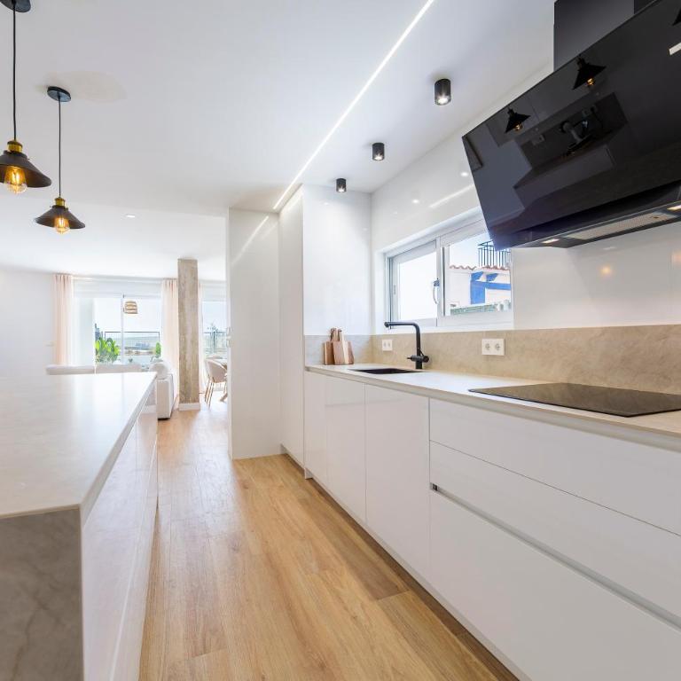 Casa Descubrimiento · Dúplex moderno con jardín. - Casa de 3 dormitorios - 4