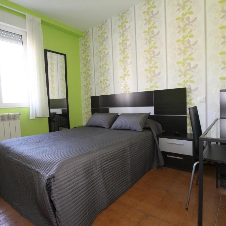 PR Plaza de Galicia - Habitación Doble con vistas a la ciudad - 11
