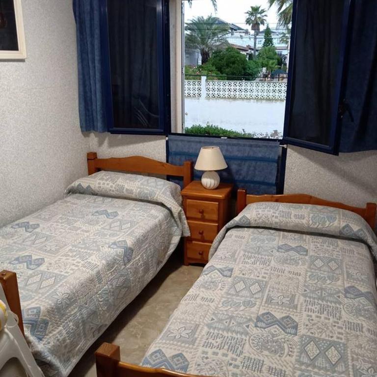Apartamento-Primera línea playa-La Mata-Alicante - Two-Bedroom Apartment - 13