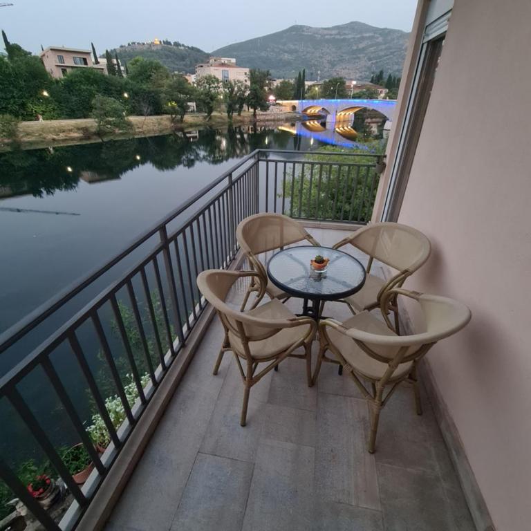 Trebisnjica - Apartman s 1 Spavaćom Sobom i Pogledom na Reku - 25