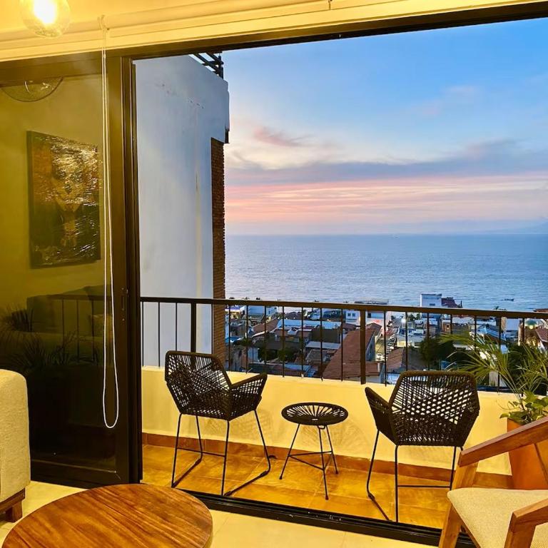 New studio with amazing view! C - One-Bedroom Apartment - 13