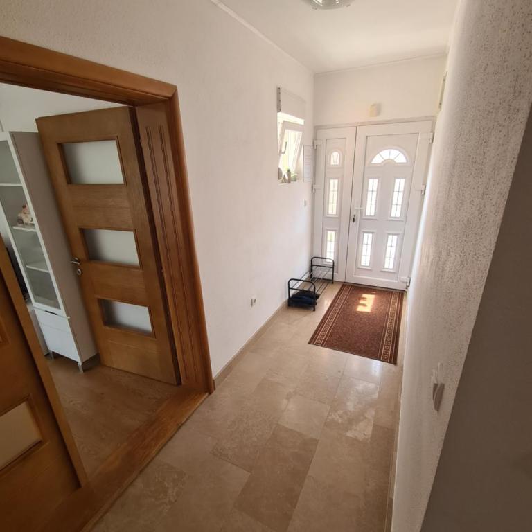 Trebisnjica - Apartman s 1 Spavaćom Sobom i Pogledom na Reku - 8