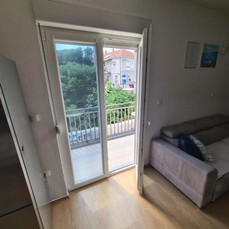 Trebisnjica - Apartman s 1 Spavaćom Sobom i Pogledom na Reku - 5