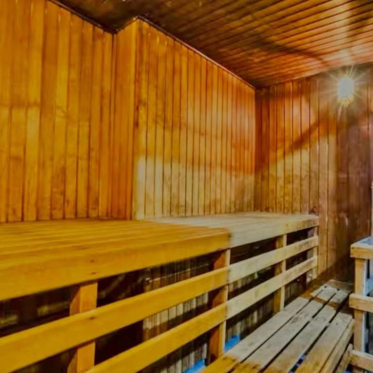 Corazón de Retiro, con cochera piscina y sauna - Apartamento de 1 dormitorio - 2