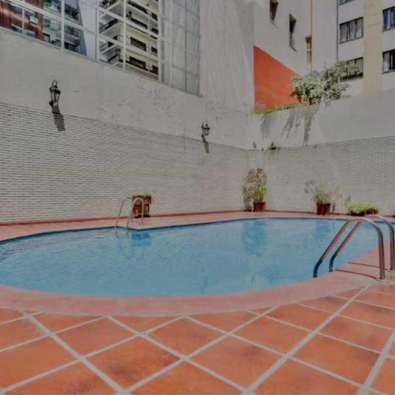 Corazón de Retiro, con cochera piscina y sauna - Apartamento de 1 dormitorio - 3