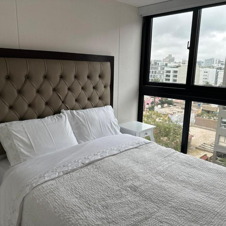 Acogedor depa 2D 2B cerca a Kennedy y Larcomar - Two-Bedroom Apartment - 4