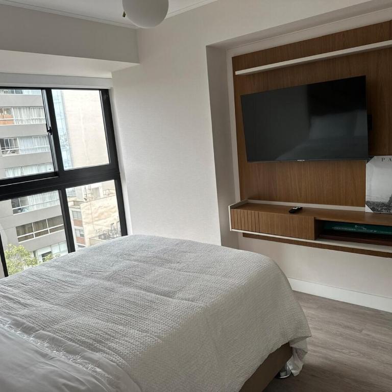 Acogedor depa 2D 2B cerca a Kennedy y Larcomar - Two-Bedroom Apartment - 6