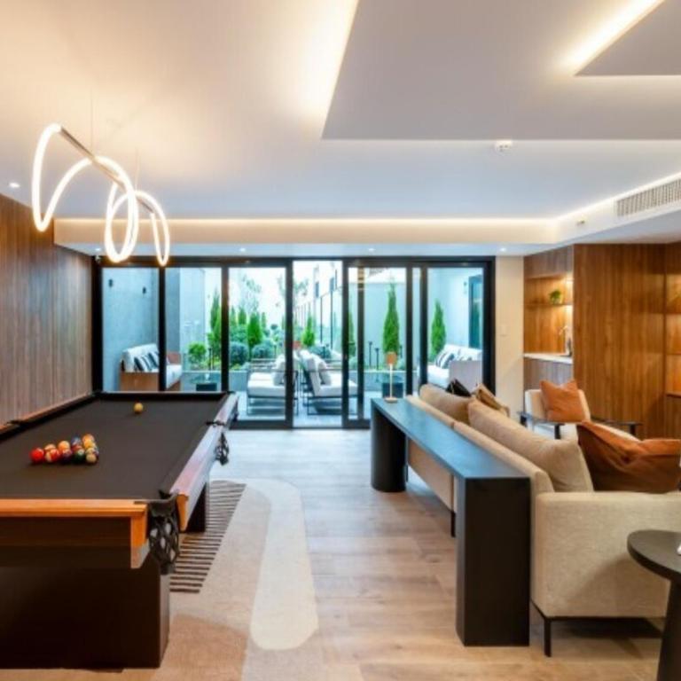 Acogedor depa 2D 2B cerca a Kennedy y Larcomar - Two-Bedroom Apartment - 29