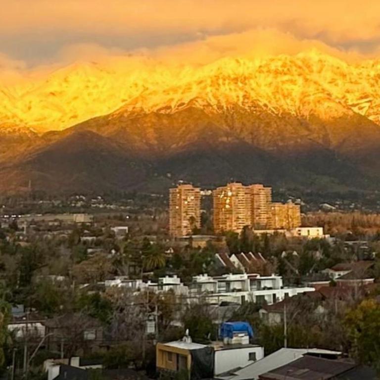 Departamento en las Condes con vista a la Cordillera - Two-Bedroom Apartment - 16