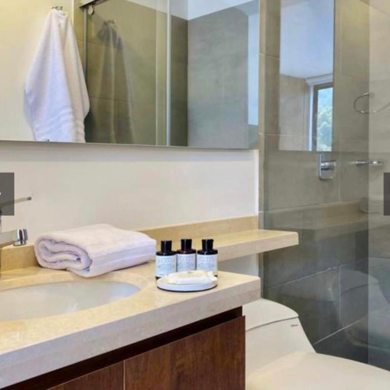 Tekto Apartamento con Balcón y Vista hermosa a las montañas de Bogotá - One-Bedroom Apartment - 3