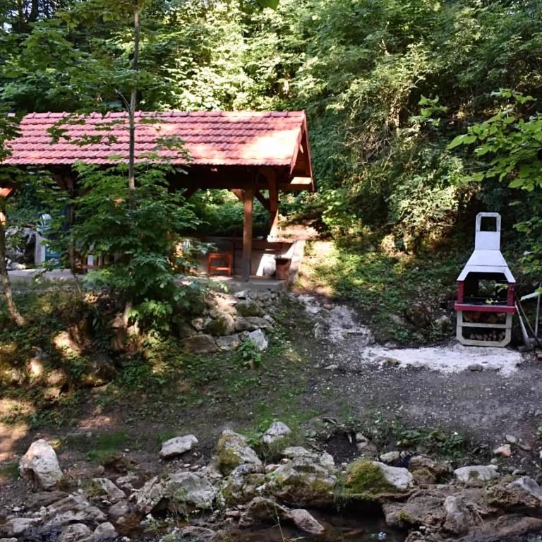 Vikend kuća Vrelo Miljacke - Two-Bedroom House - 38