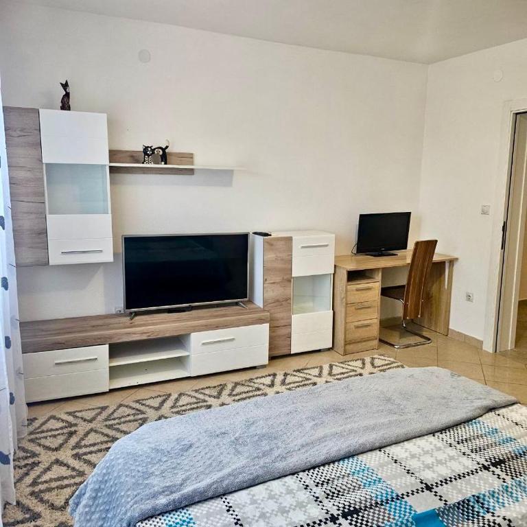 Villa Vi apartmen in a villa with a swimming pool - Apartman s 1 Spavaćom Sobom i Pogledom na Bazen - 18