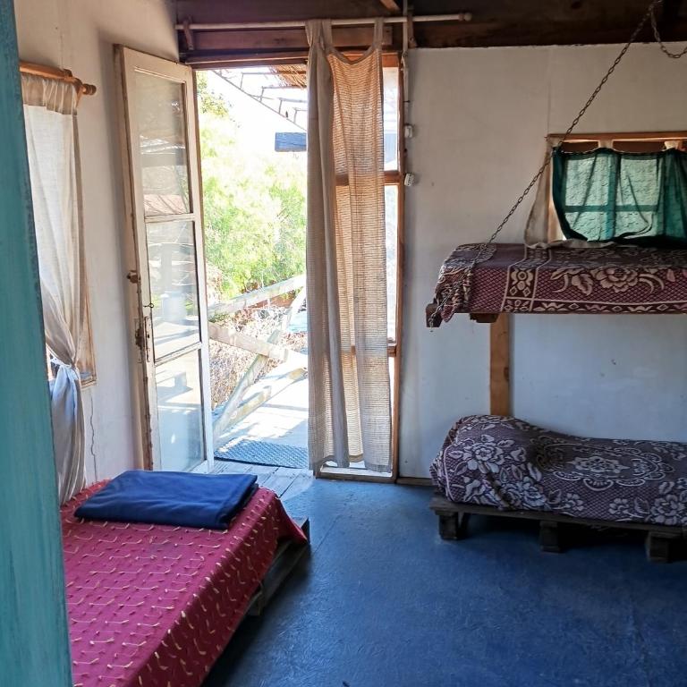 Mama Killa Neptunia Eco hostel - Family Room with Terrace - 8