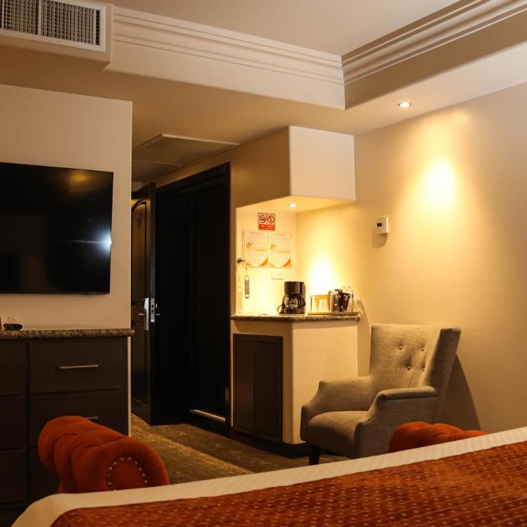 Hotel Ticuán - Deluxe Room - 4