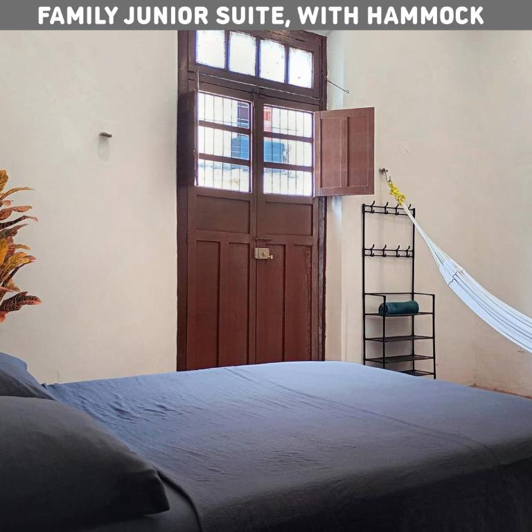 Villa con piscina para 6 personas en camas y 2 Hamacas Ado 69 - Suite Junior Familiar - 8