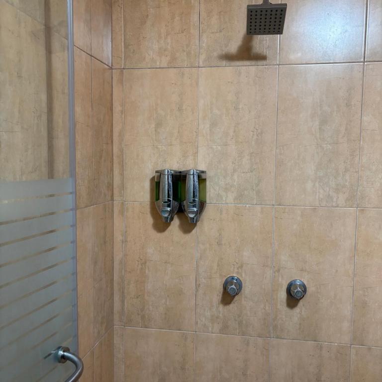 Domina la ciudad desde nuestros departamentos - Three-Bedroom Apartment - 19