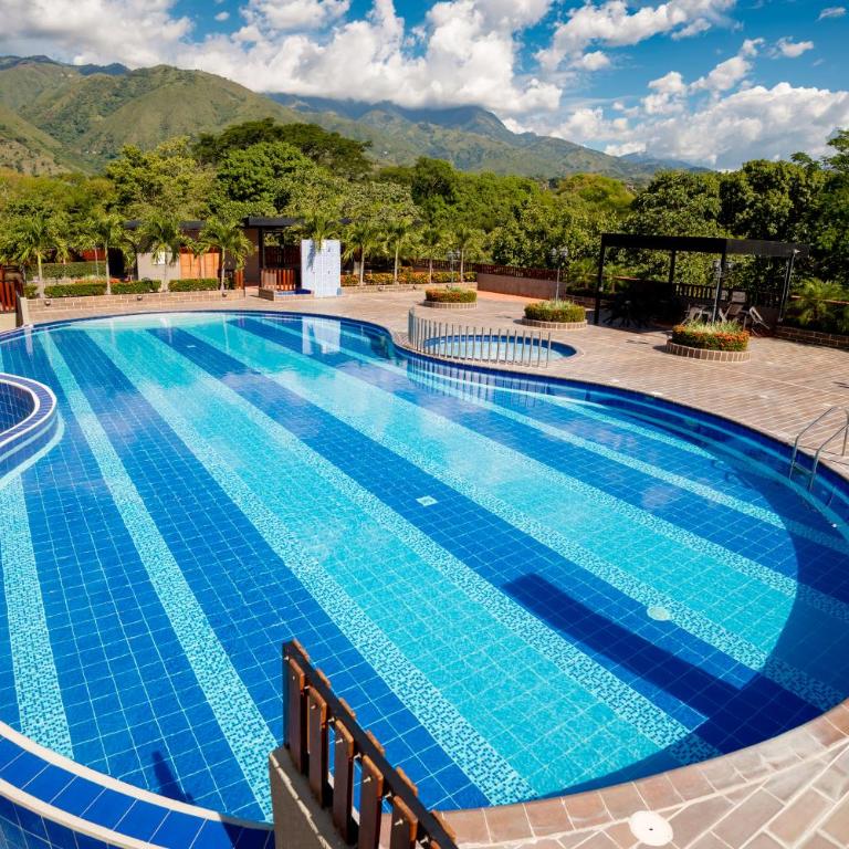 Apartamento San Jerónimo - Antioquia - Three-Bedroom Apartment - 2