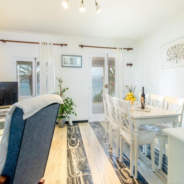 Apartment Voramar Baix in Alcudia - Three-Bedroom Apartment - 11
