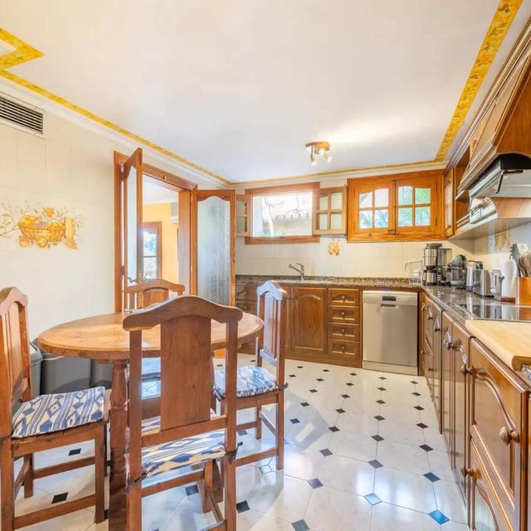Hilltop villa in Alcudia with bays views - Villa de 8 dormitorios - 13