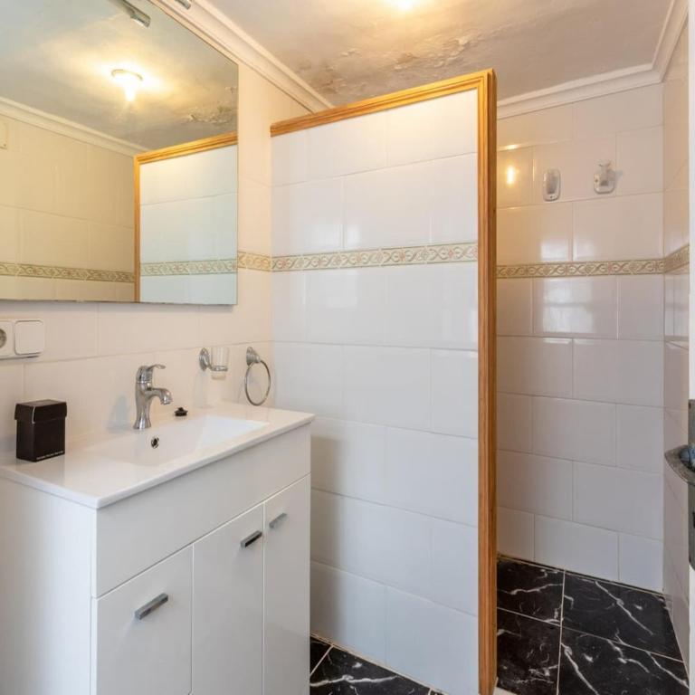 Sea-view apartment in Alcúdia with balcony - Apartamento de 2 dormitorios - 14